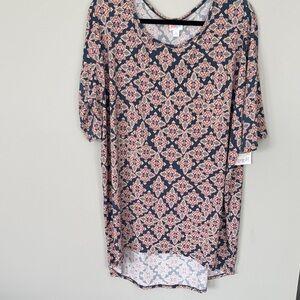 LuLaRoe Geometric Tunic in Navy, Blush and Gold